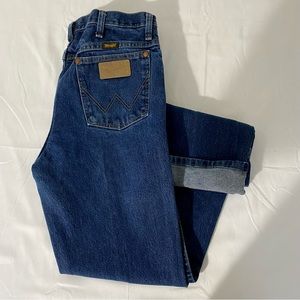 Wrangler dark wash denim cowboy cut straight leg jeans size 31x34